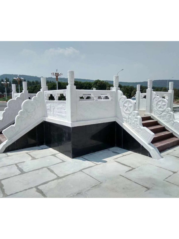 石雕旗臺(tái)02.jpg